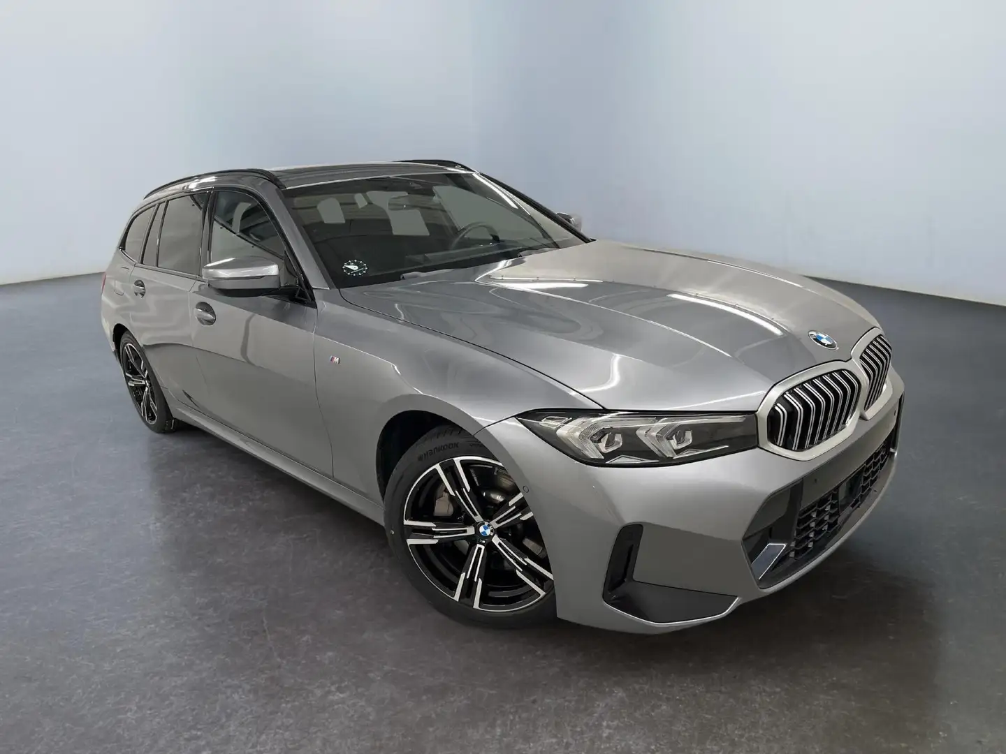 BMW 330 330i xDrive M Sport 245PS/180kW Steptronic 2026... Grau - 1