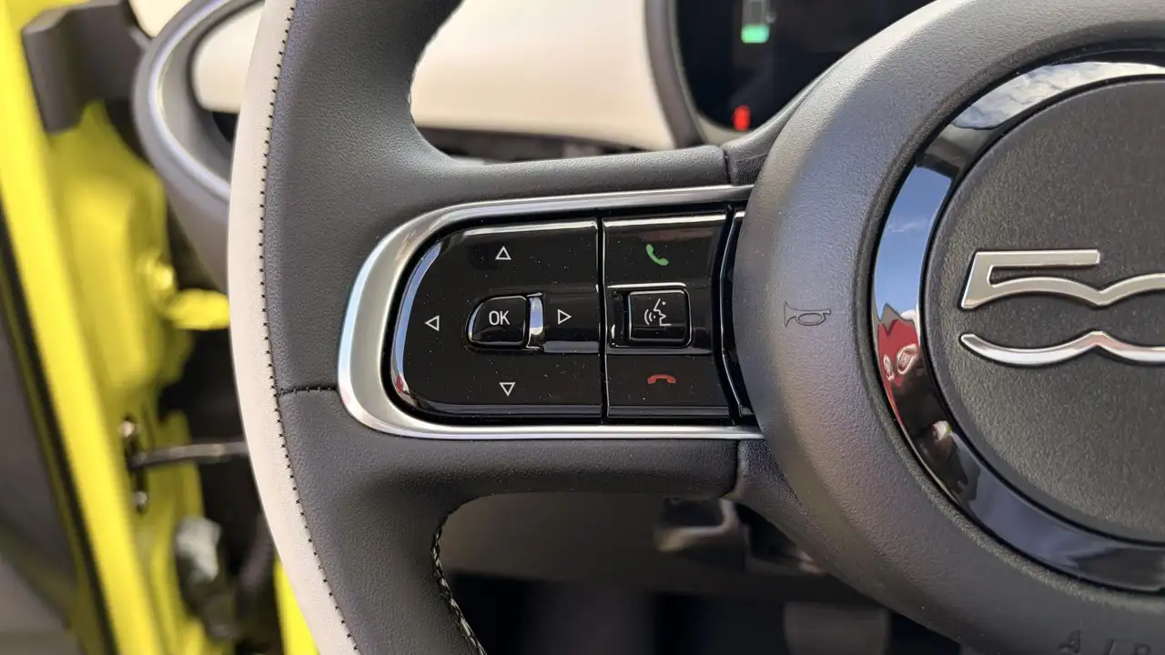 Fiat 500e снимка Fiat 500e