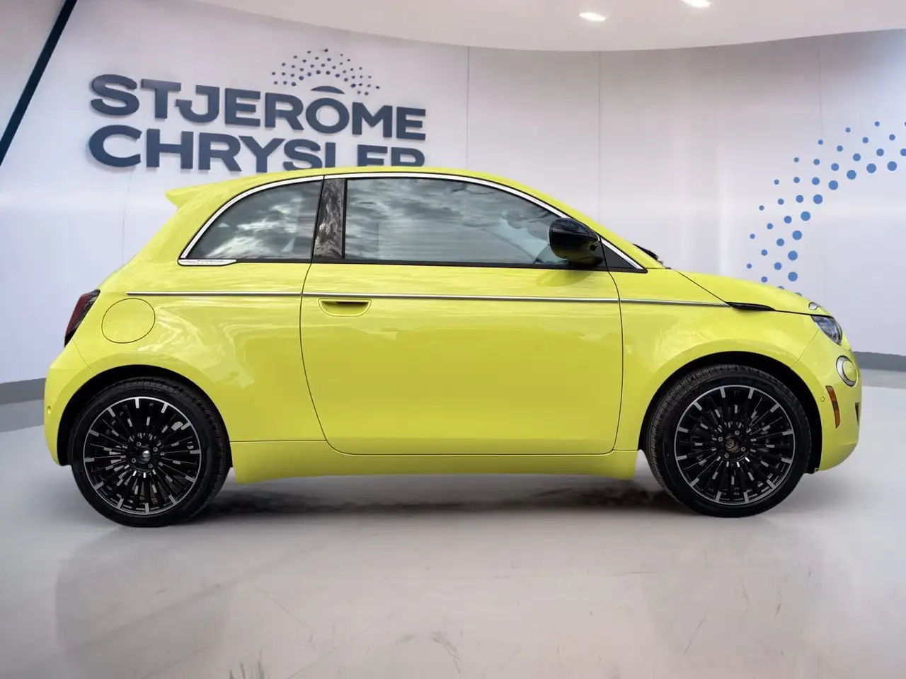 Fiat 500e снимка Fiat 500e