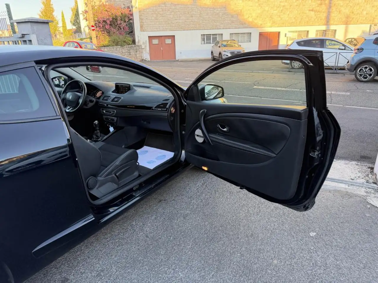 Renault Megane Coupé — photo 12
