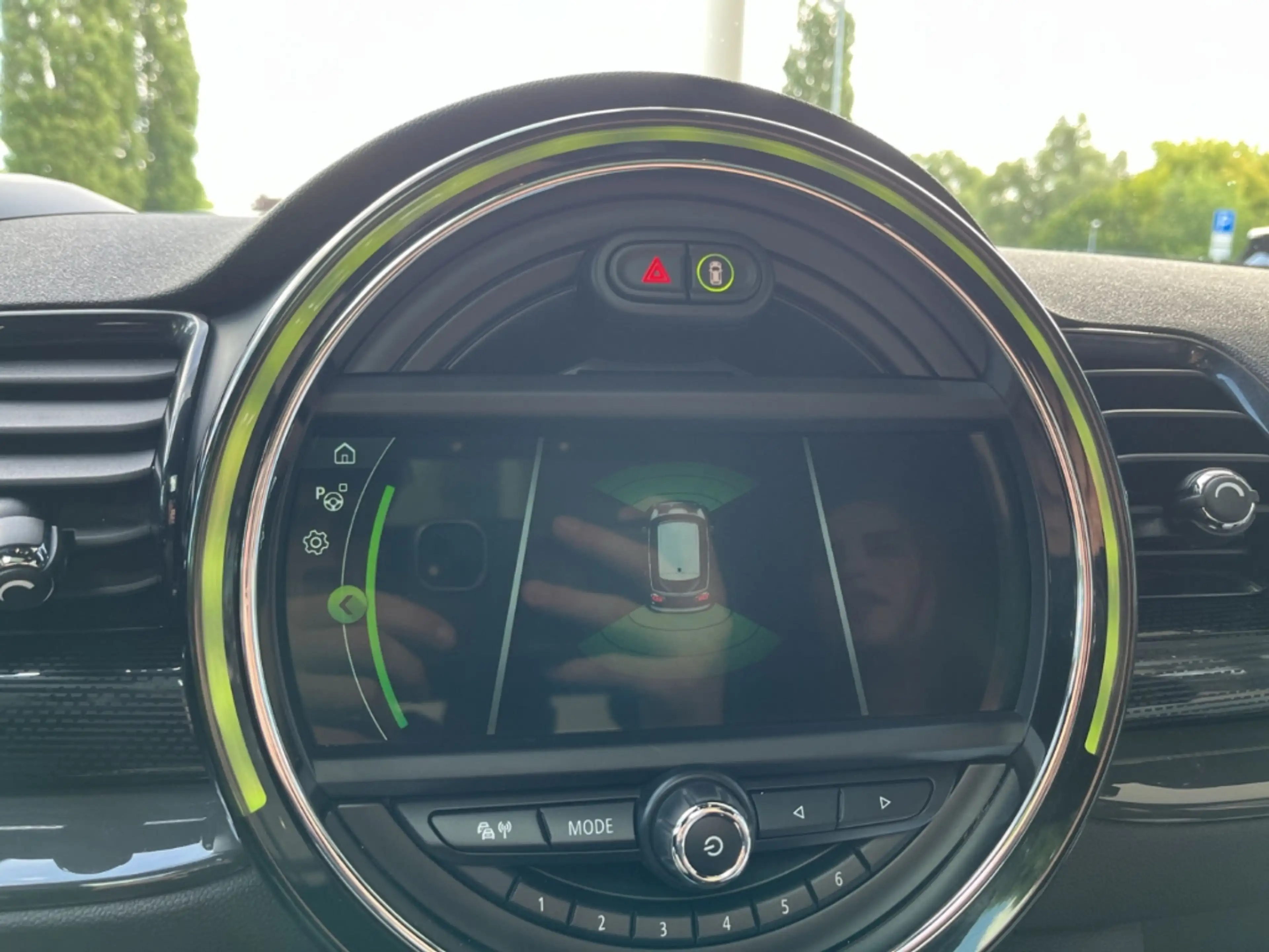 MINI Cooper SD Clubman ALL4/Panorama/Navi/Leder/LED — photo 10