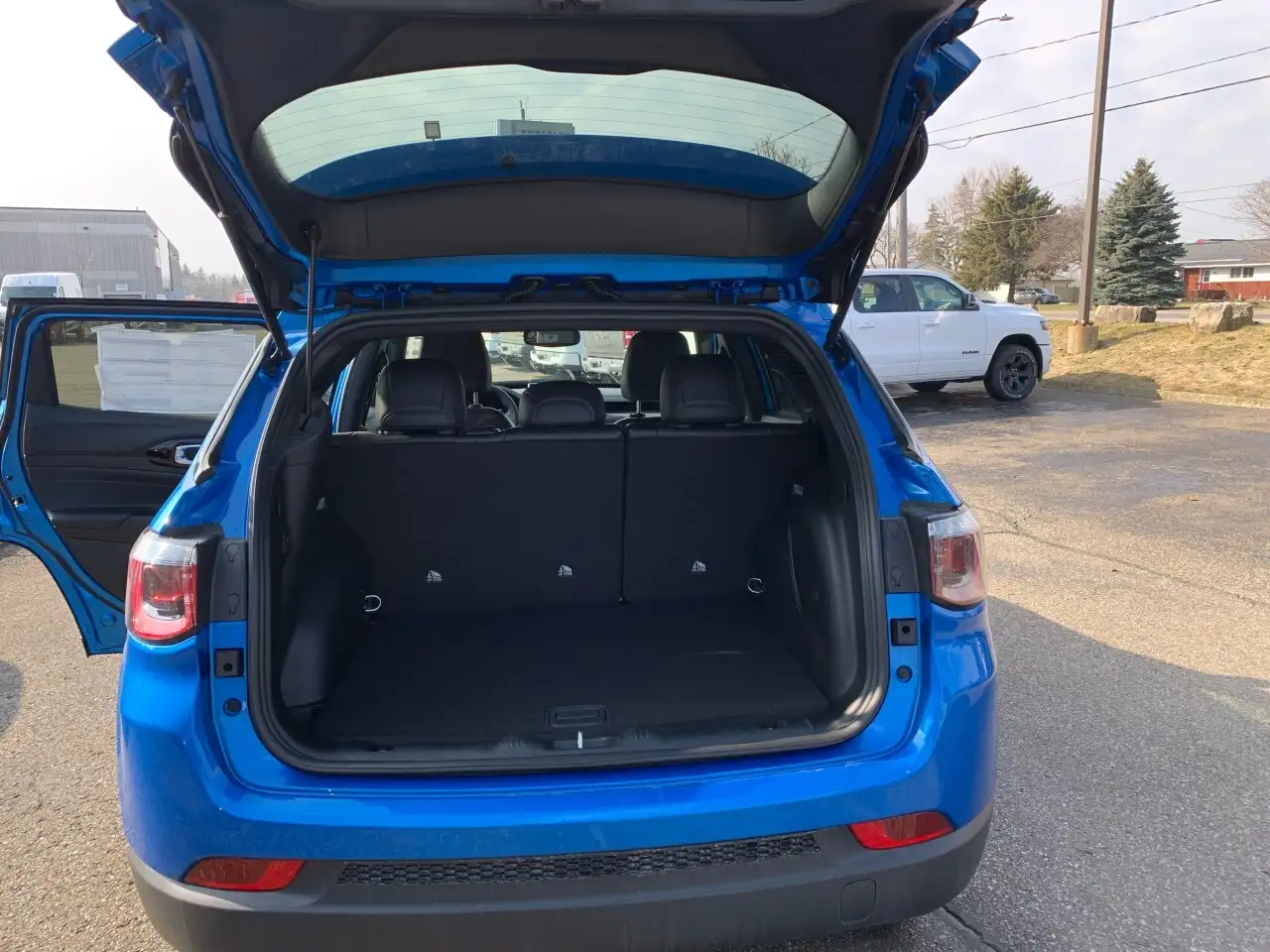 Jeep Compass снимка Jeep Compass