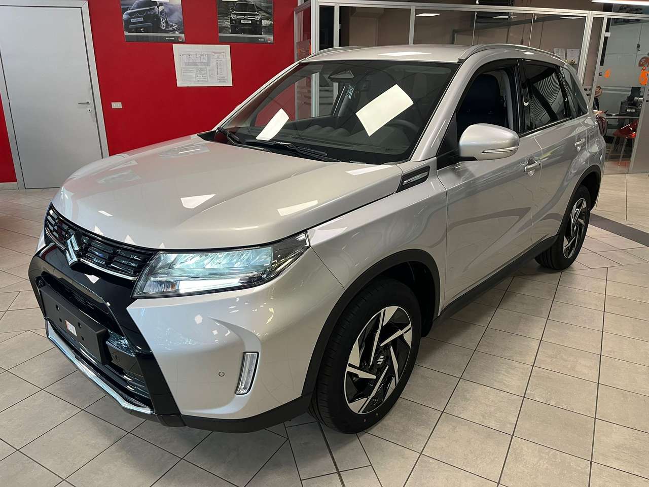 Suzuki Vitara new 1.4h TOP+ AUTOMATICA 110cv sconto 6000€