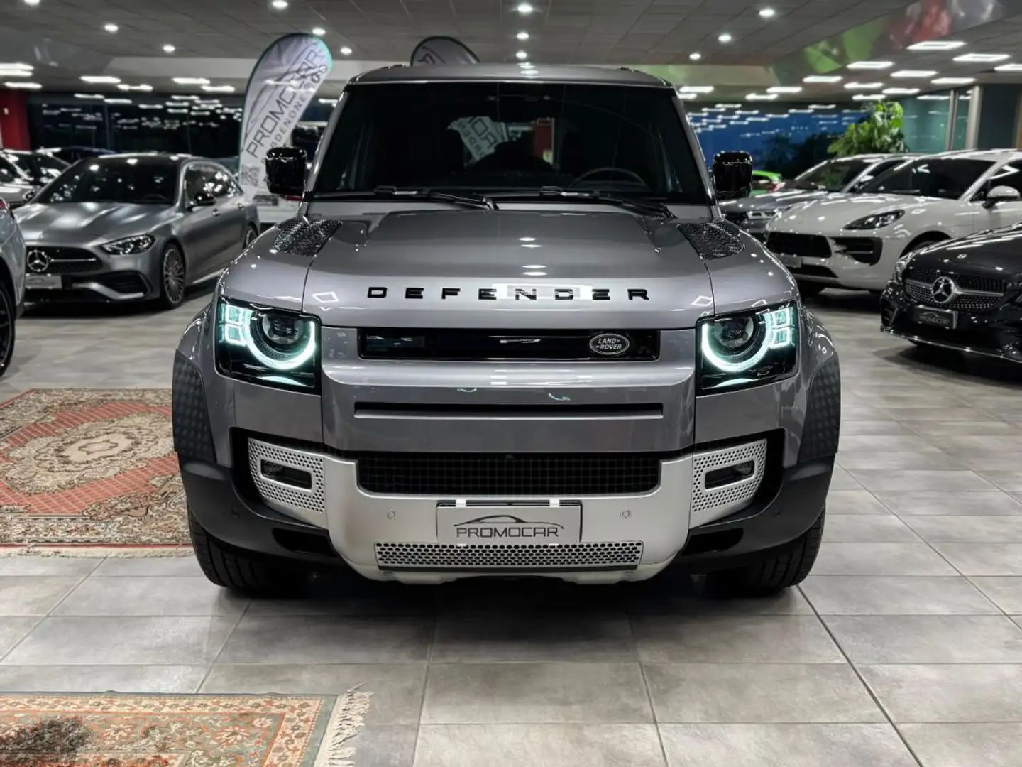 Land Rover Defender 110 3.0D I6 200 CV AWD AUTO SE *GANCIO*UNIPROP* Grigio - 2