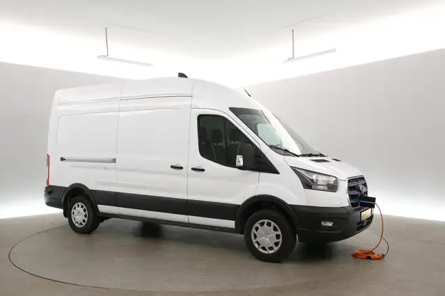 Ford E-Transit view 6