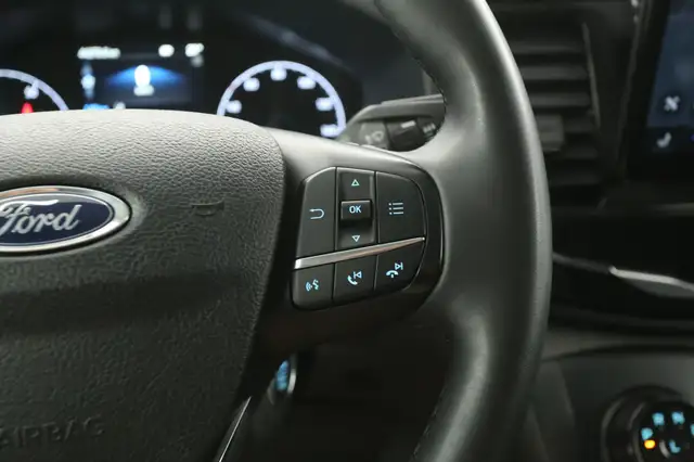 Ford E-Transit view 16