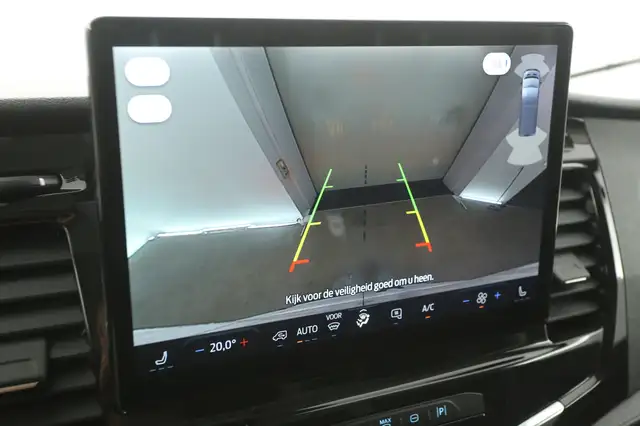 Ford E-Transit view 13