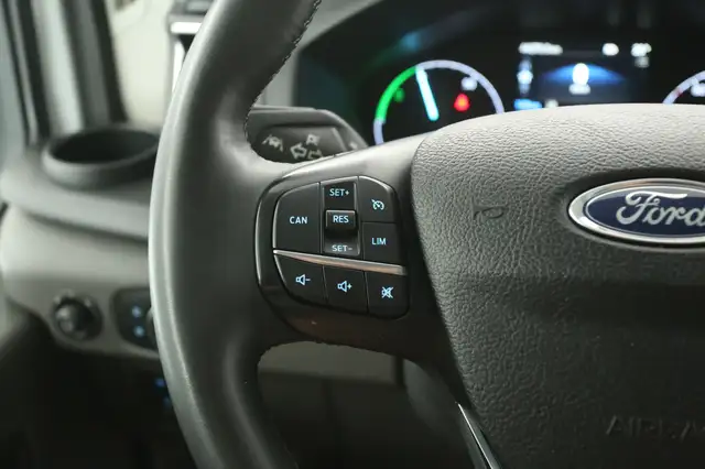 Ford E-Transit view 15