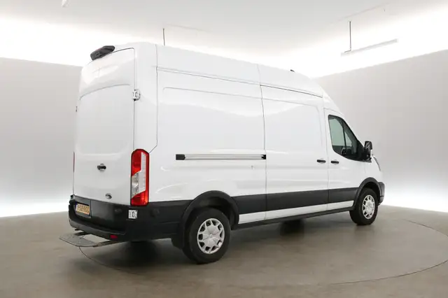 Ford E-Transit view 24