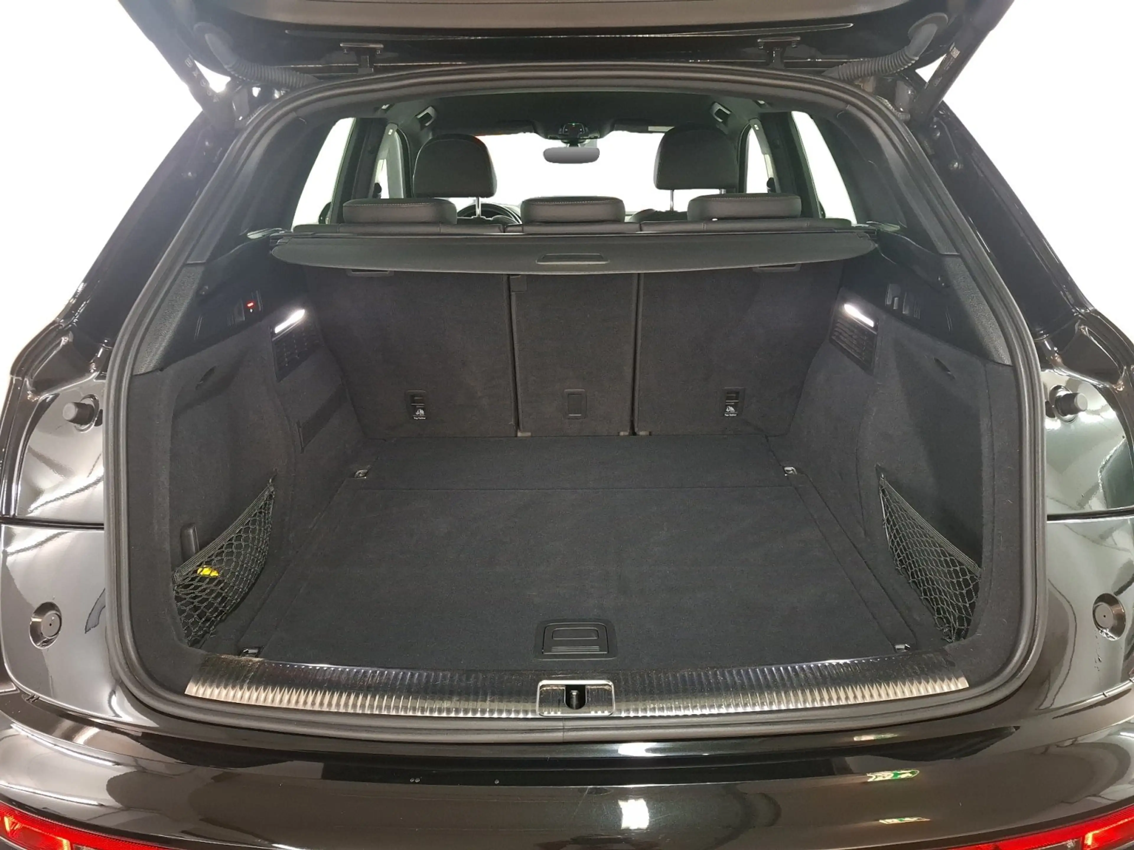 Audi Q5 40 TFSI quattro S line S-Line AHK B&O Matrix — photo 16