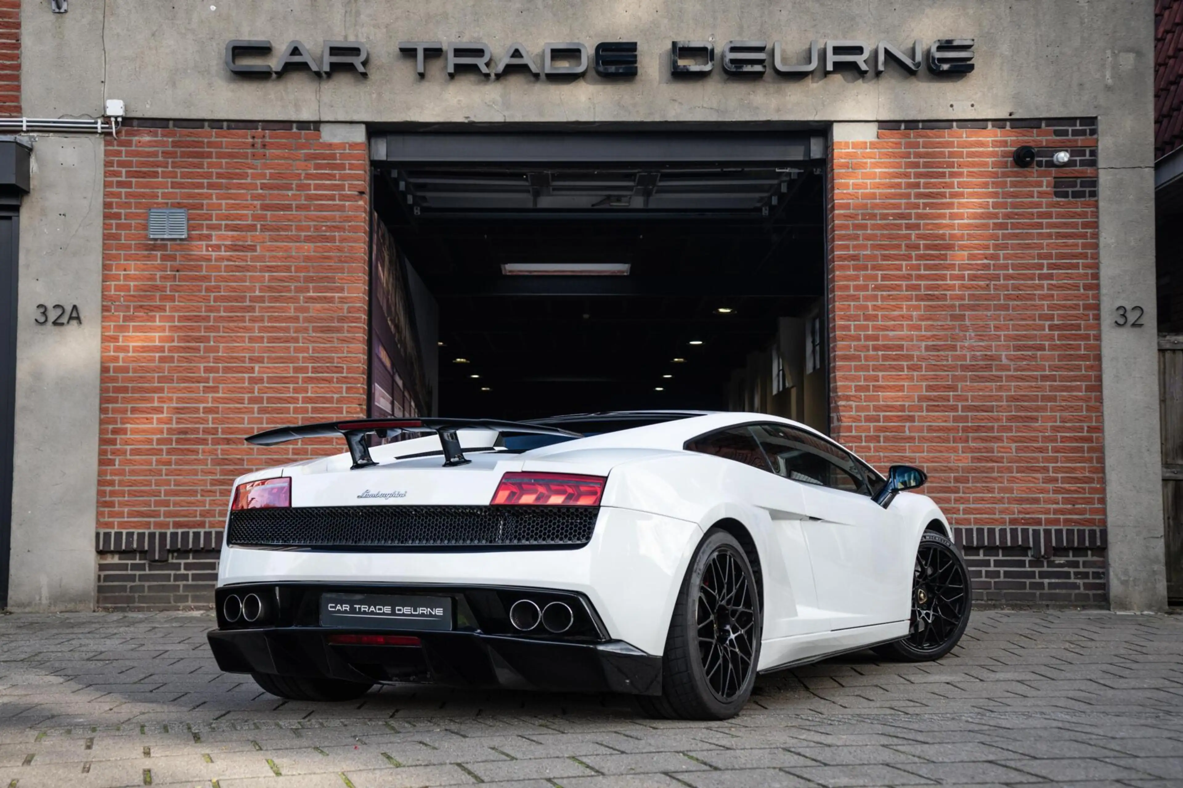 Lamborghini Gallardo 5.2 V10 LP560-4 Strada e-gear — photo 3