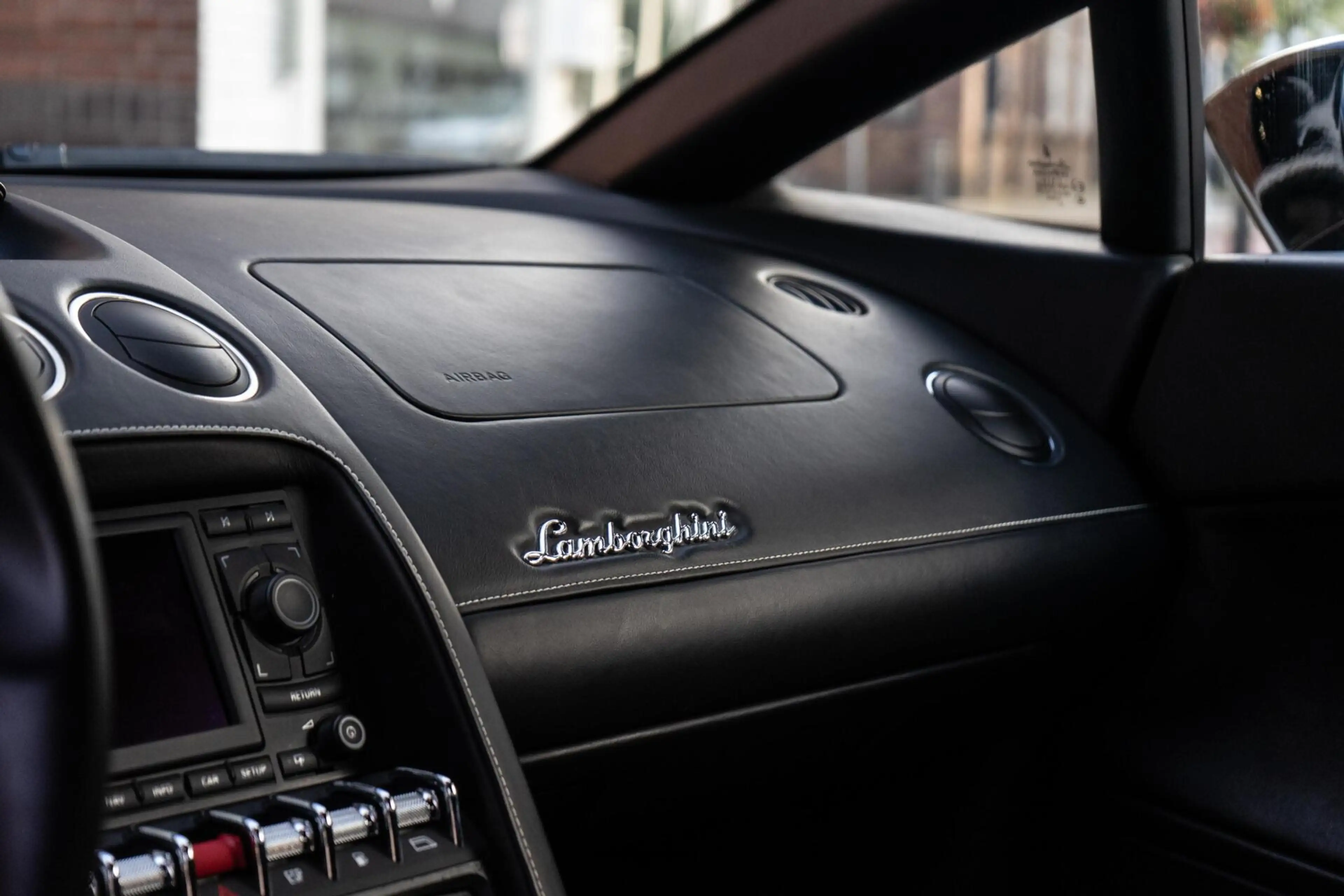 Lamborghini Gallardo 5.2 V10 LP560-4 Strada e-gear — photo 15