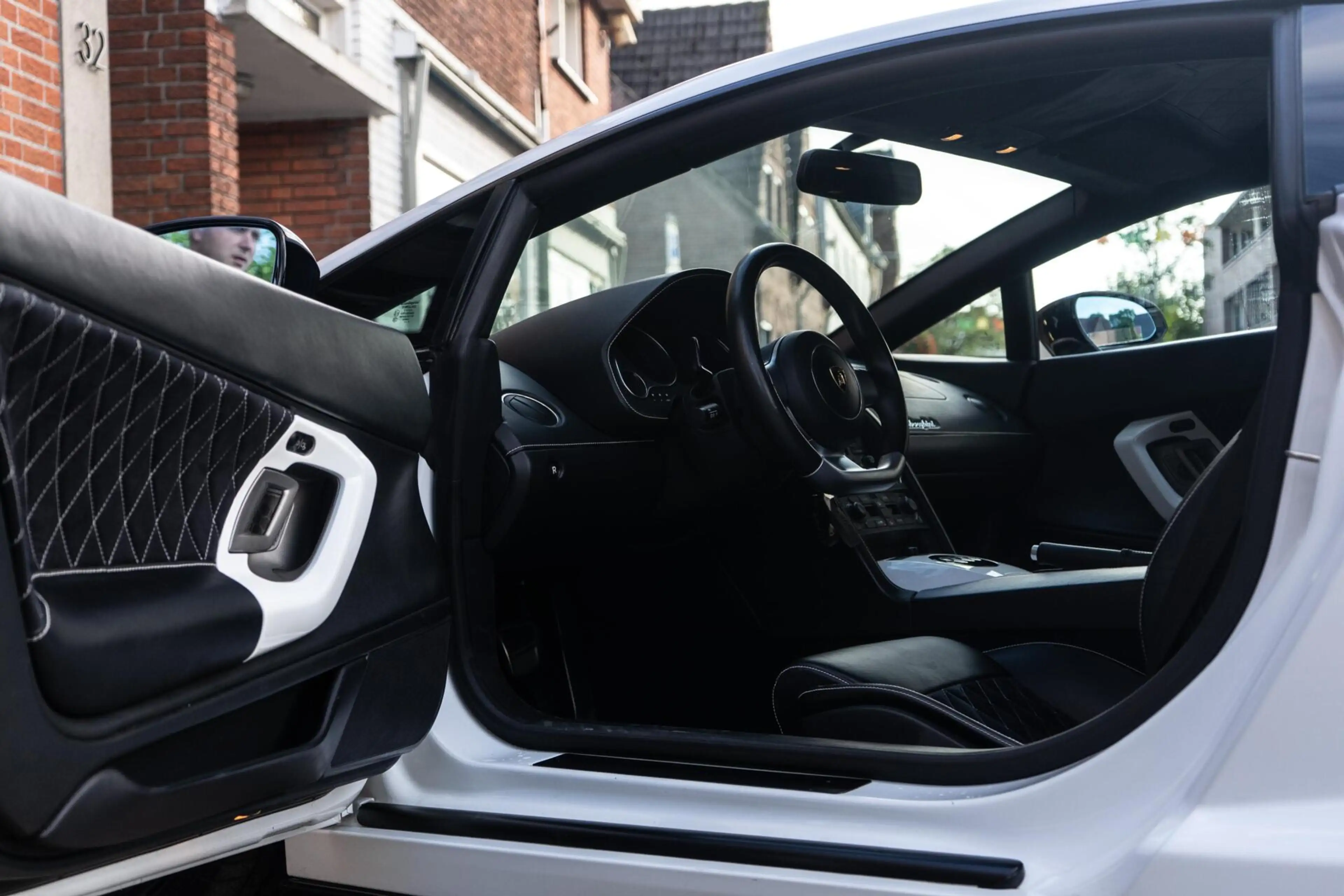 Lamborghini Gallardo 5.2 V10 LP560-4 Strada e-gear — photo 11