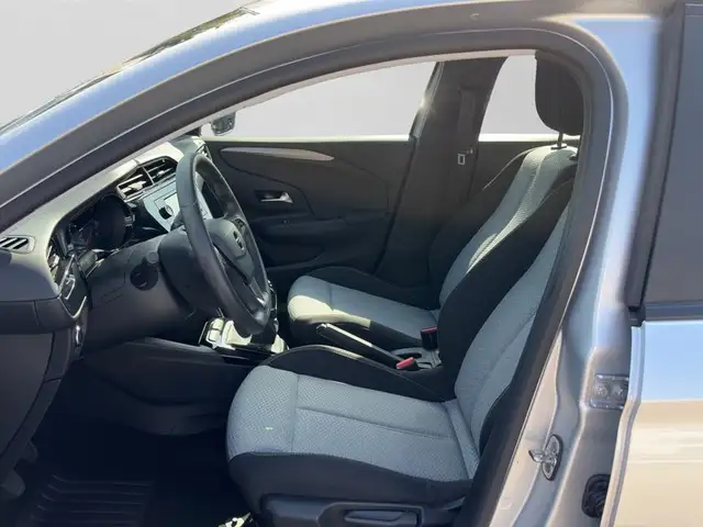 Opel Corsa view 8