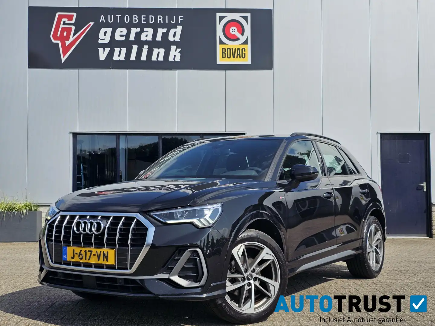 Audi Q3 35 TFSI 150PK 3X S-Line LED CAMERA APPLE CARPLAY Zwart - 1
