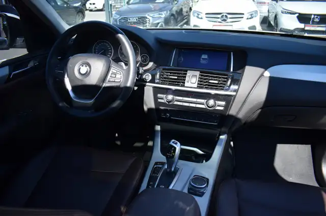 BMW X3 view 2