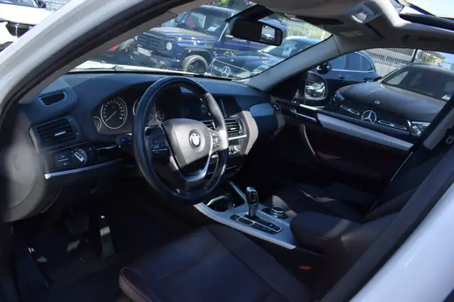 BMW X3 view 9