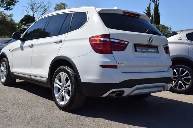 BMW X3 view 4