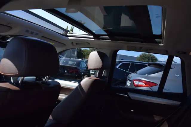 BMW X3 view 3