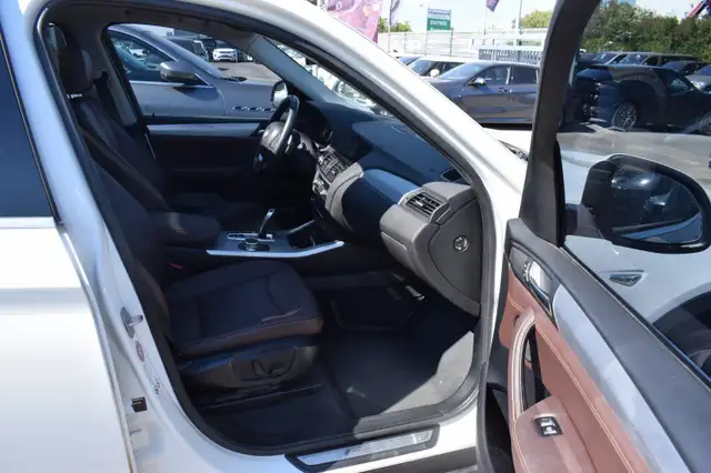 BMW X3 view 13