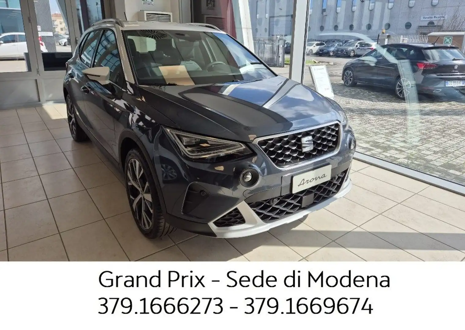 SEAT Arona 1.0 EcoTSI XPERIENCE Grigio - 1