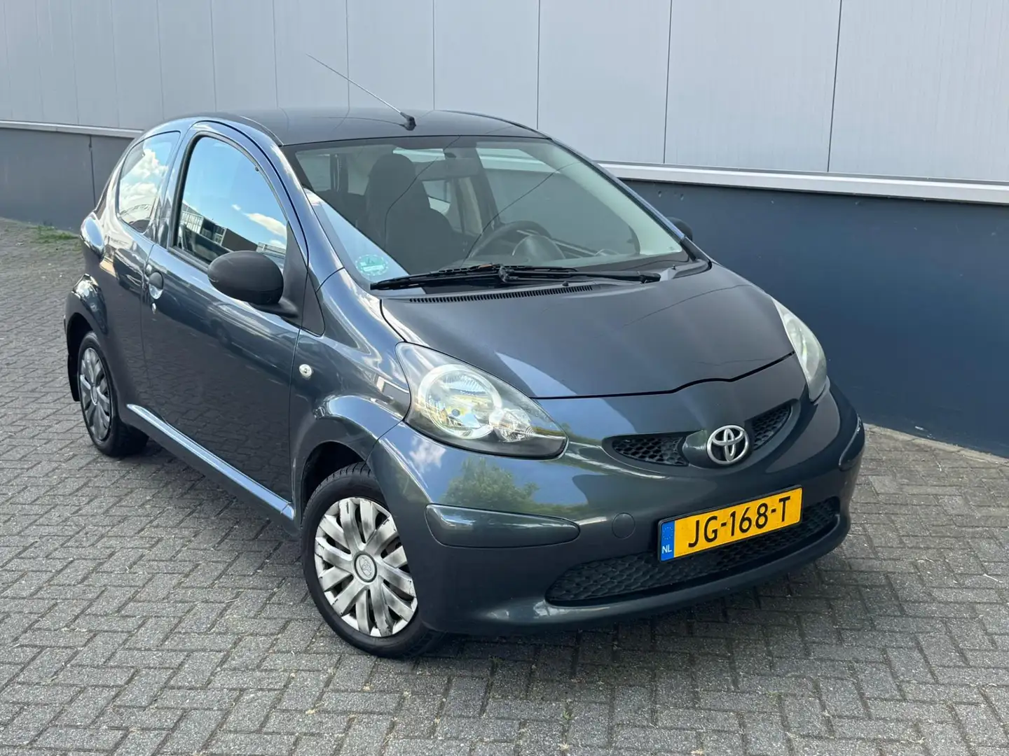 Toyota Aygo 1.0-12V carplay Nieuwe apk Grey - 2