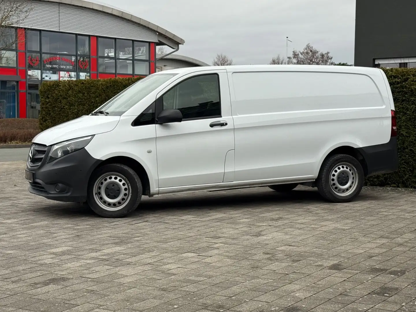Mercedes-Benz Vito 116 CDI 4x4 lang 7G-Aut *ALLRAD/LANG/163PS* Blanc - 1