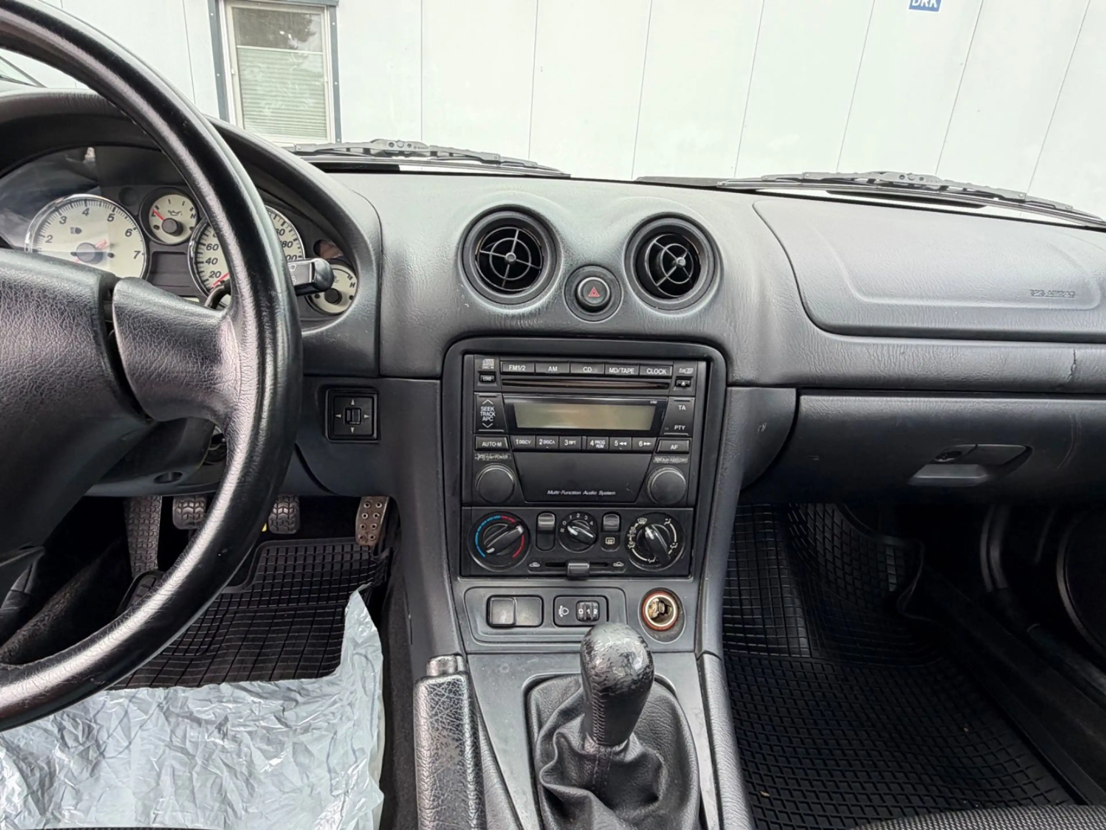 Mazda MX-5 1.6 16V — photo 15