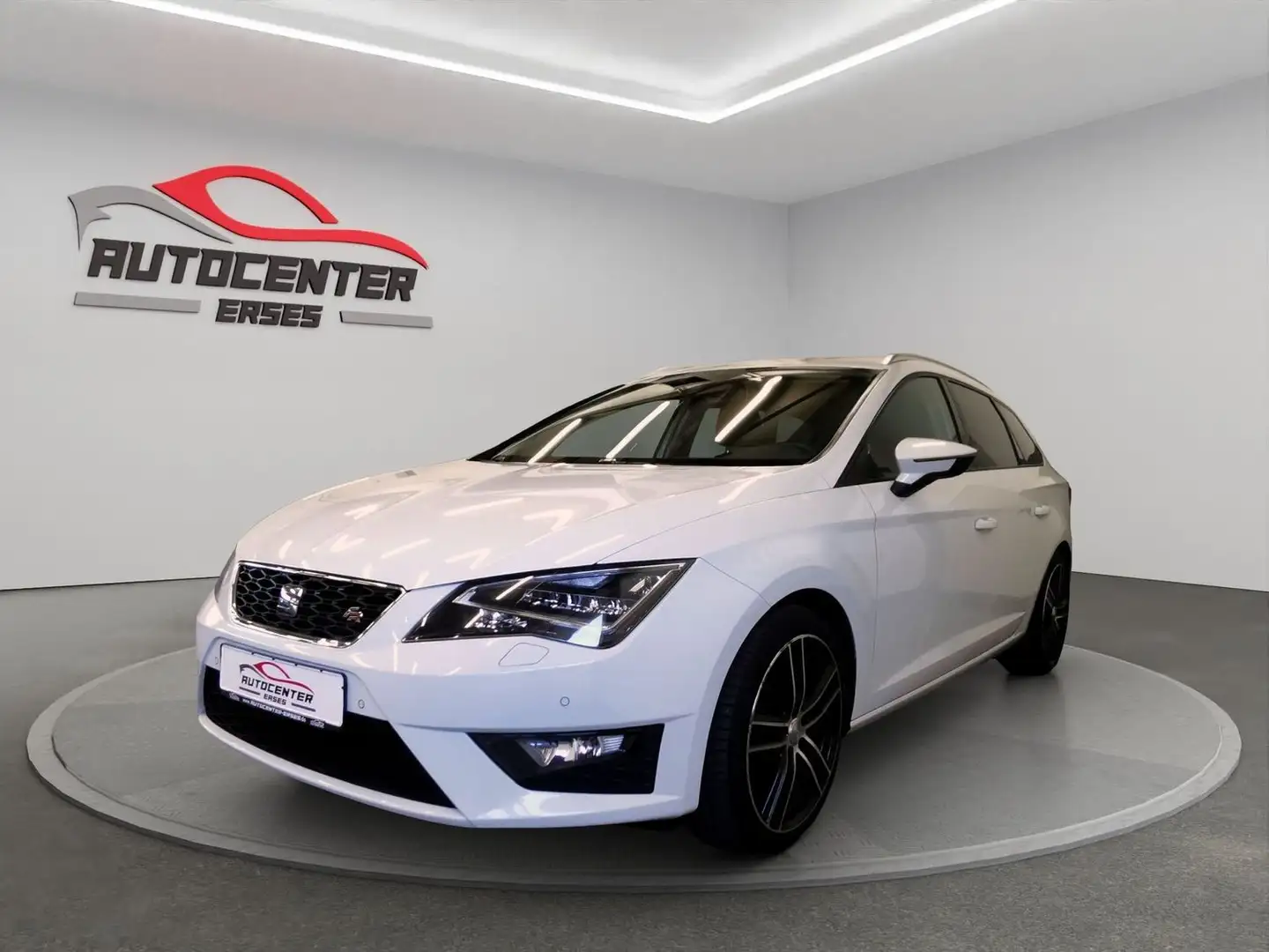 SEAT Leon FR Automatik Navi LED PDC SHZ Wit - 2