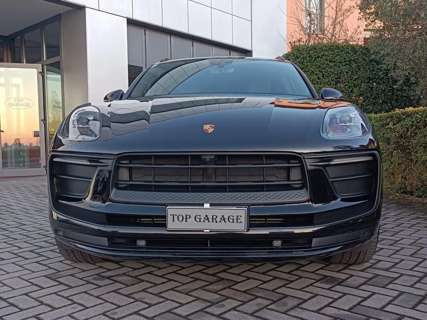 Porsche Macan Macan 2.0 T 265cv pdk sport chrono sospensioni Nero - 2