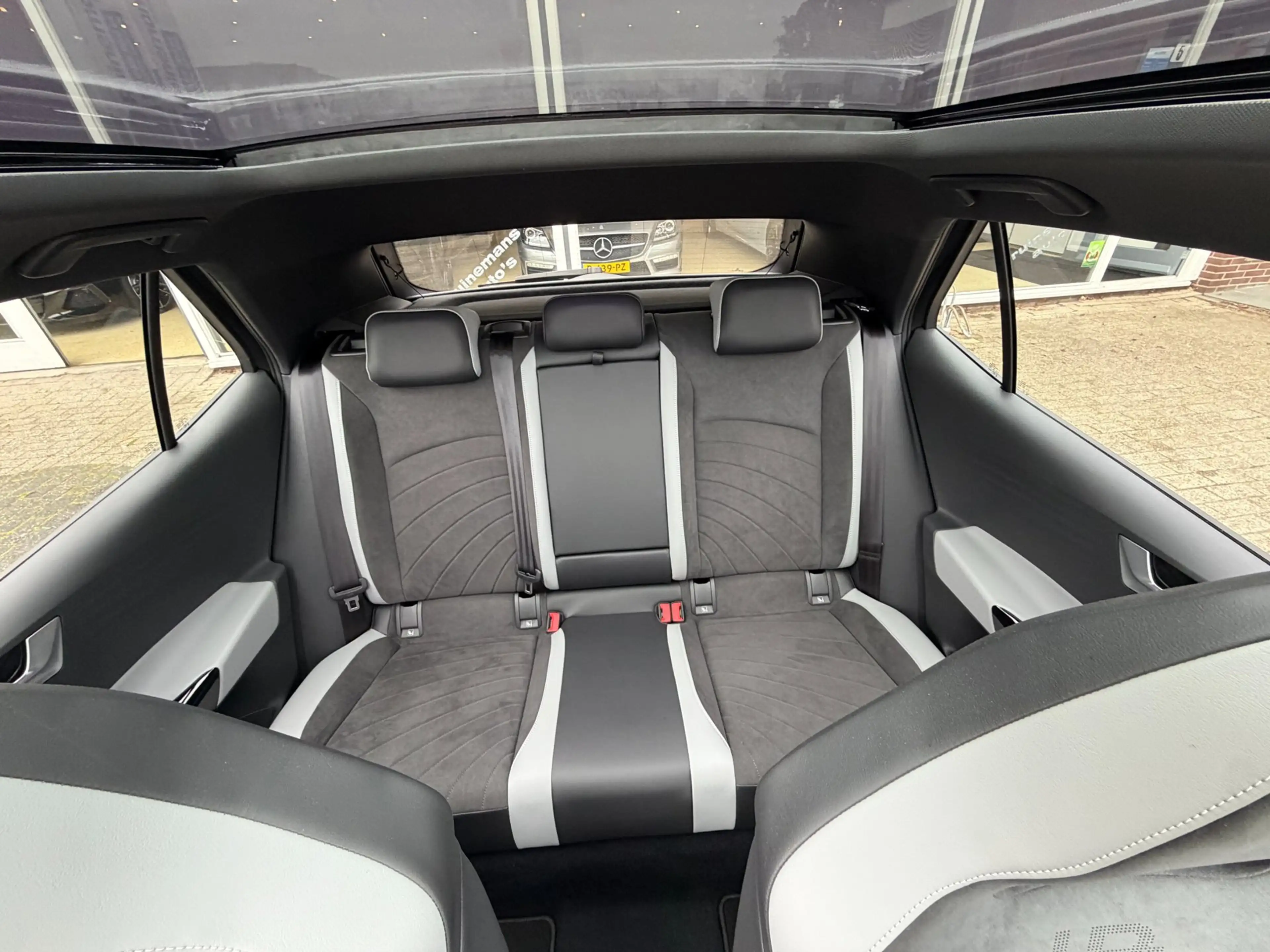 Volkswagen ID.3 Pro SOH 95% PANO / SPORT STOEL / NL AUTO / IQ LIGH — photo 36
