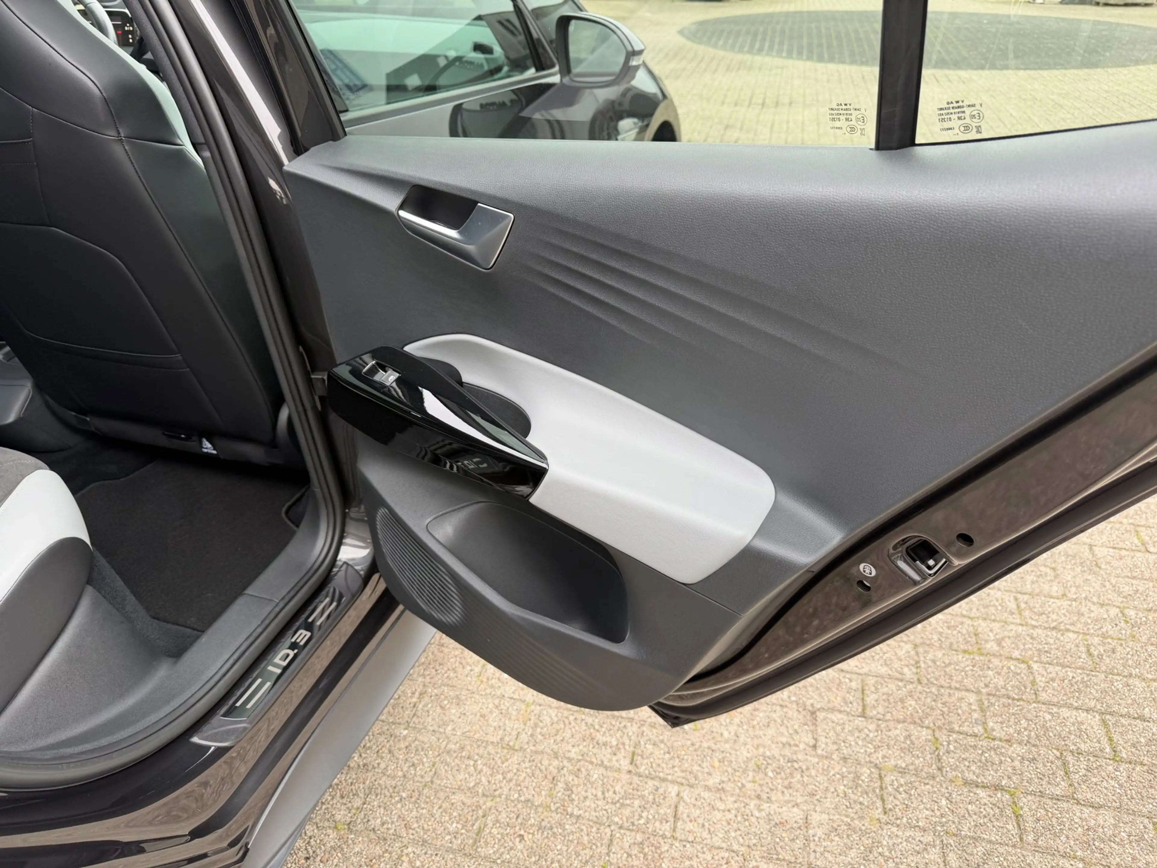 Volkswagen ID.3 Pro SOH 95% PANO / SPORT STOEL / NL AUTO / IQ LIGH — photo 35