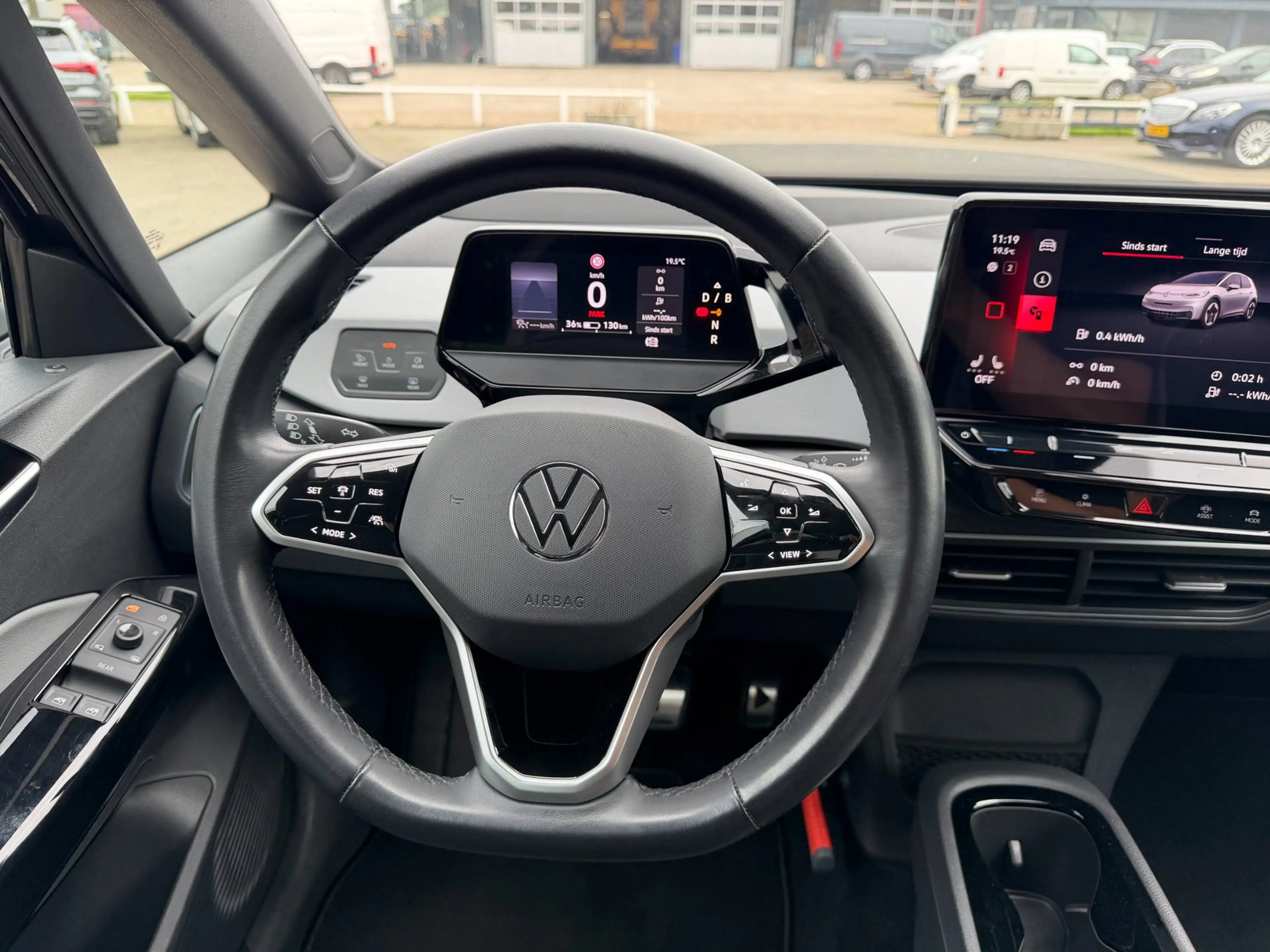 Volkswagen ID.3 Pro SOH 95% PANO / SPORT STOEL / NL AUTO / IQ LIGH — photo 45