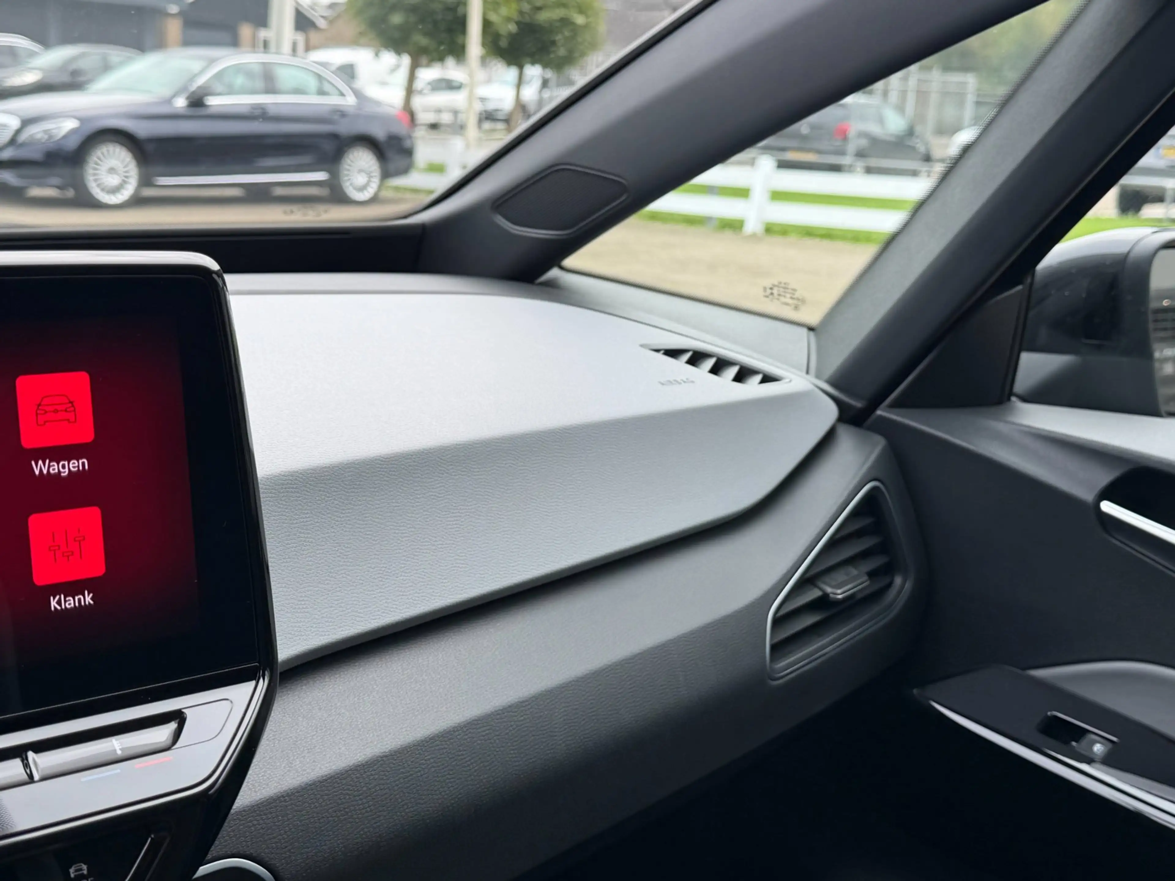 Volkswagen ID.3 Pro SOH 95% PANO / SPORT STOEL / NL AUTO / IQ LIGH — photo 50