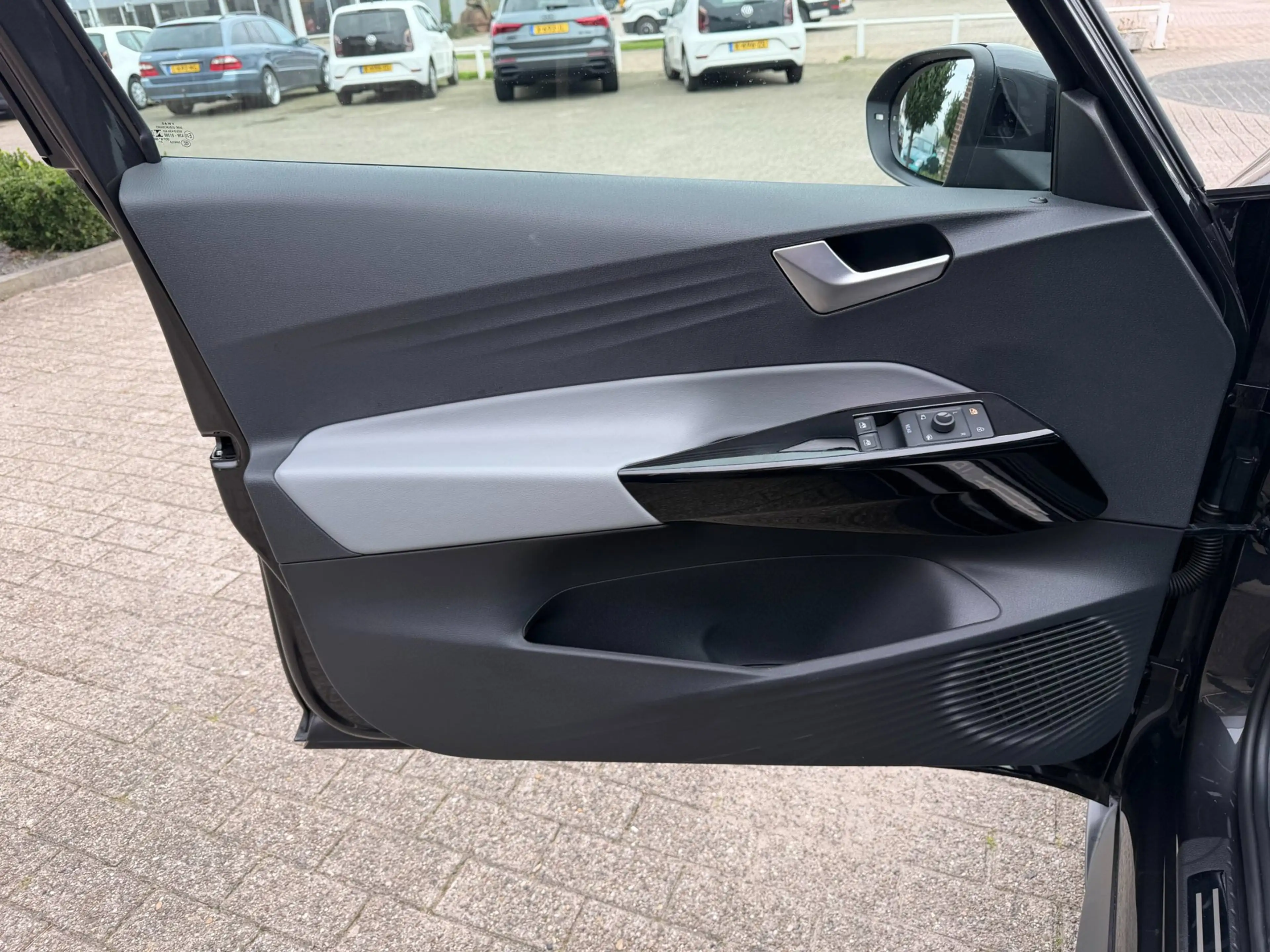 Volkswagen ID.3 Pro SOH 95% PANO / SPORT STOEL / NL AUTO / IQ LIGH — photo 19
