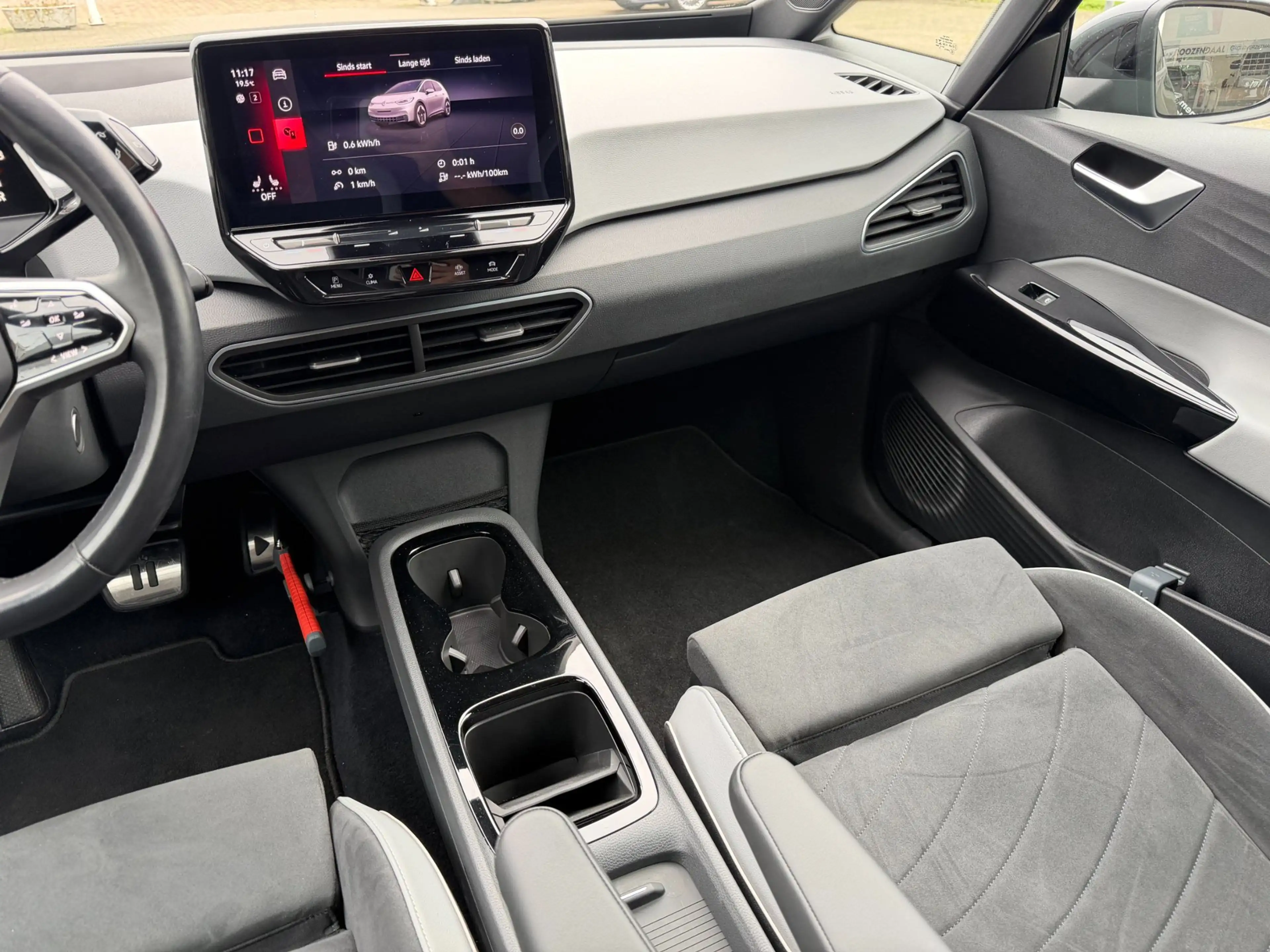 Volkswagen ID.3 Pro SOH 95% PANO / SPORT STOEL / NL AUTO / IQ LIGH — photo 40