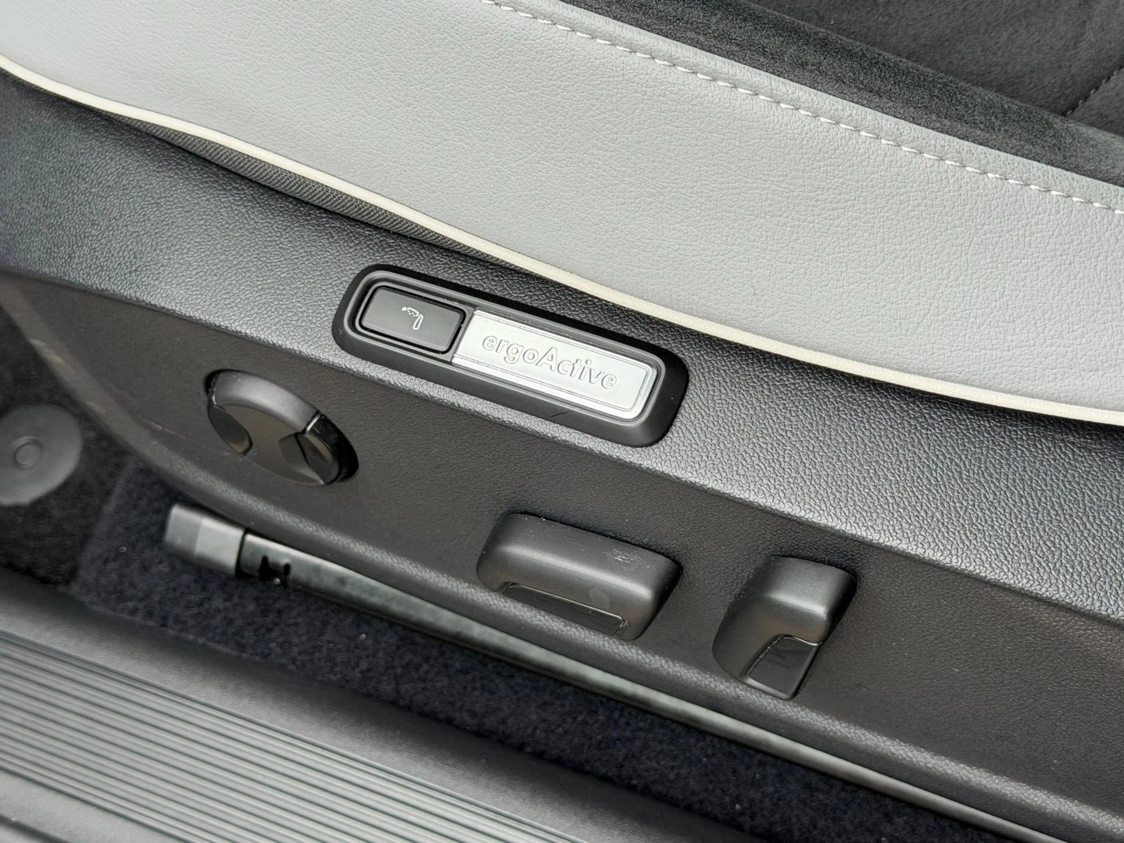 Volkswagen ID.3 Pro SOH 95% PANO / SPORT STOEL / NL AUTO / IQ LIGH — photo 20