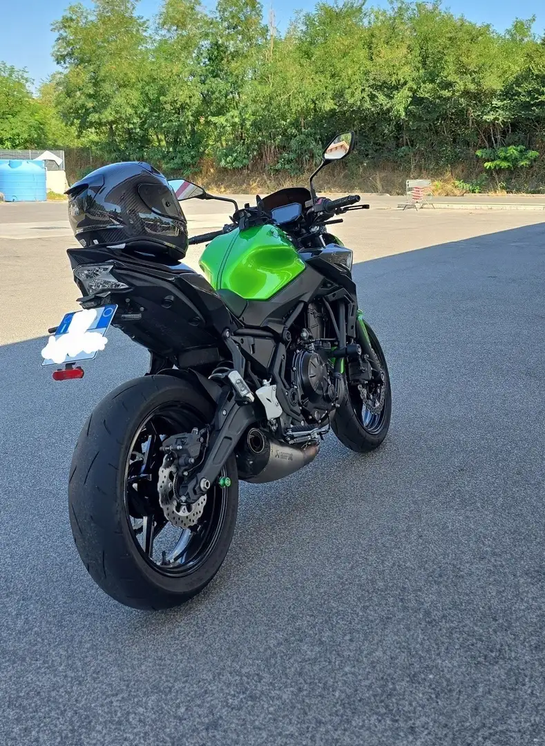 Kawasaki Z 650 PERFORMANCE Verde - 1