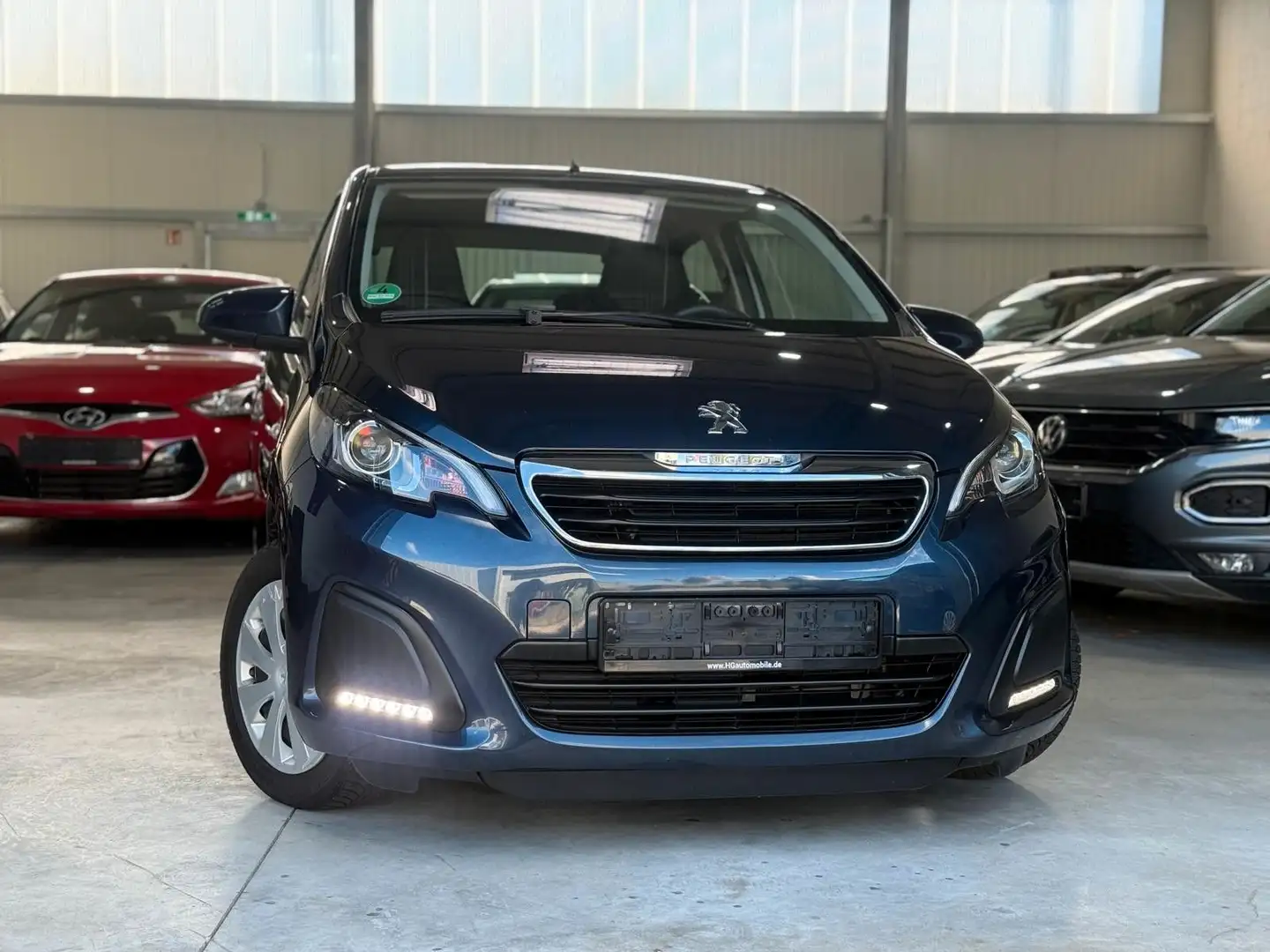 Peugeot 108 Active 1Hand Automatik SHZ Klima Bleu - 1