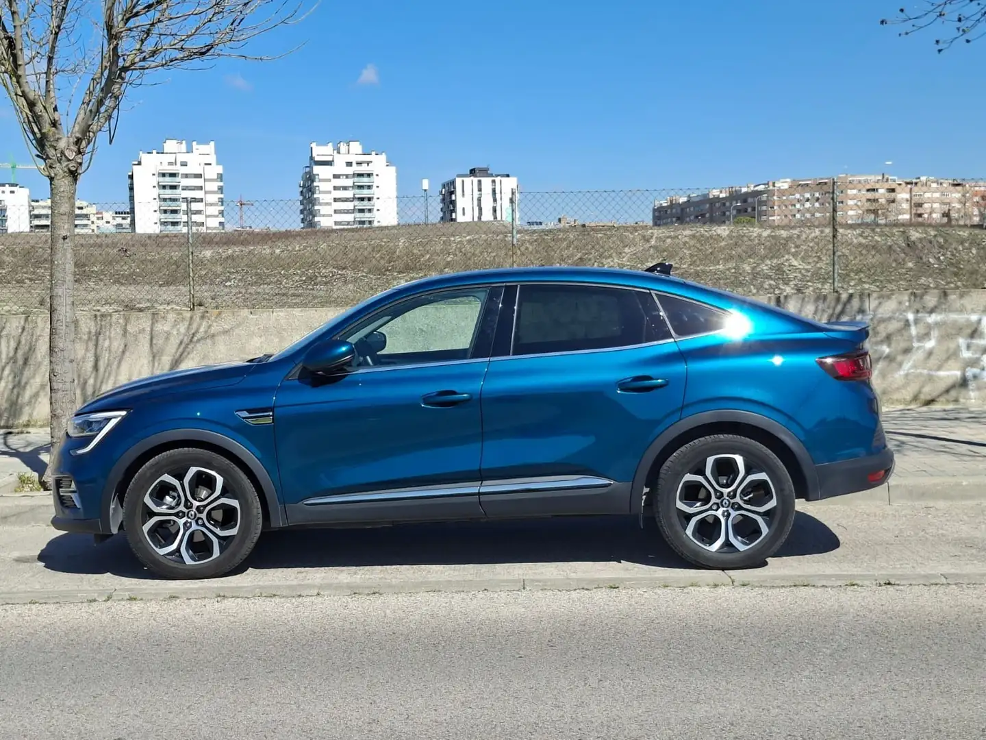 Renault Arkana 1.6 E-Tech Equilibre 145CV - 2
