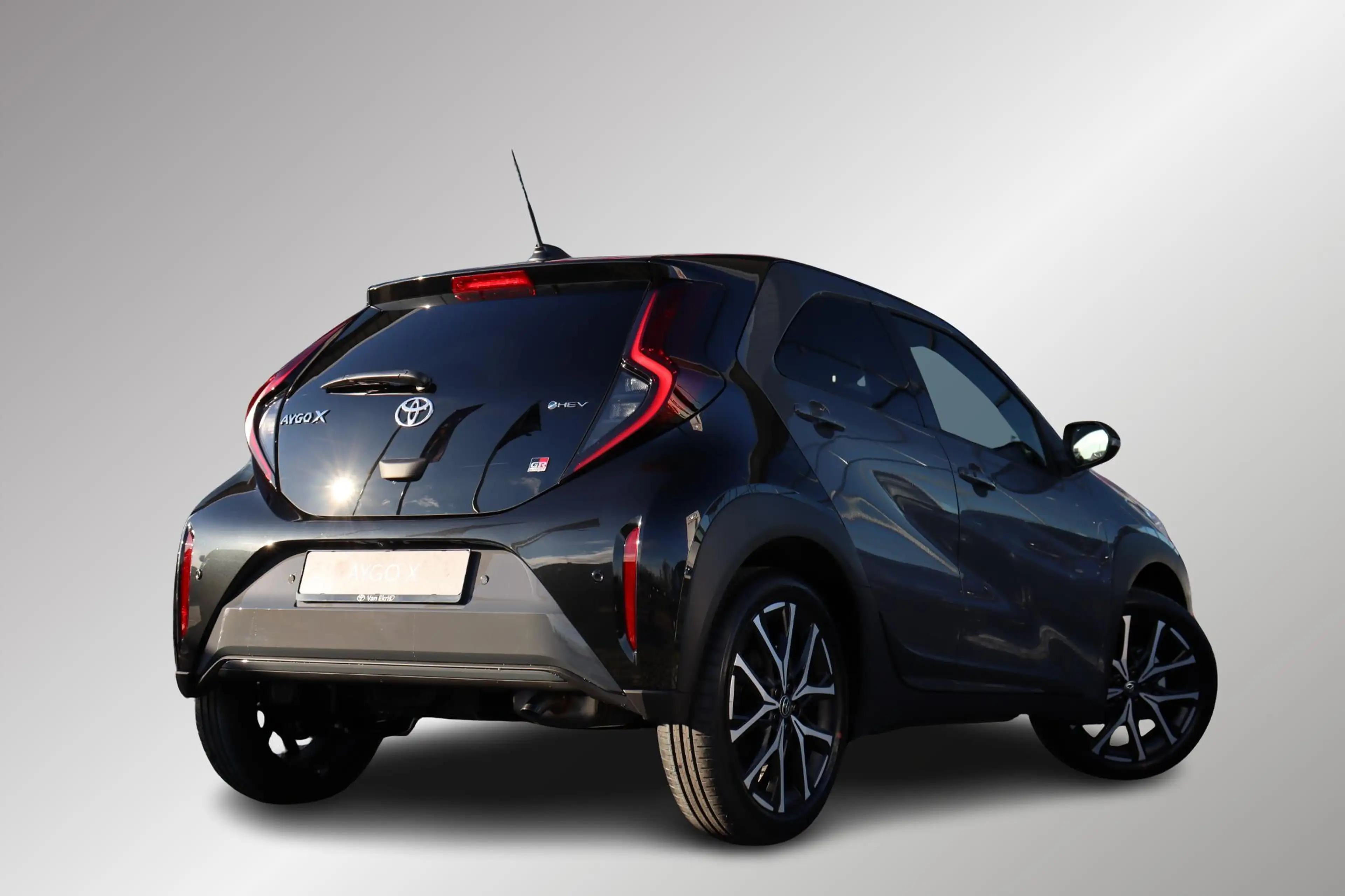 Toyota Aygo X Hybrid 115 GR Sport, € 1.100 Demo korting! ! — photo 2