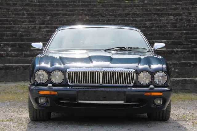 Jaguar Daimler Super V8 Langversion  Kundenauftrag
