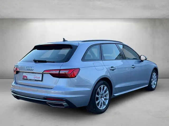 Audi A4 view 3