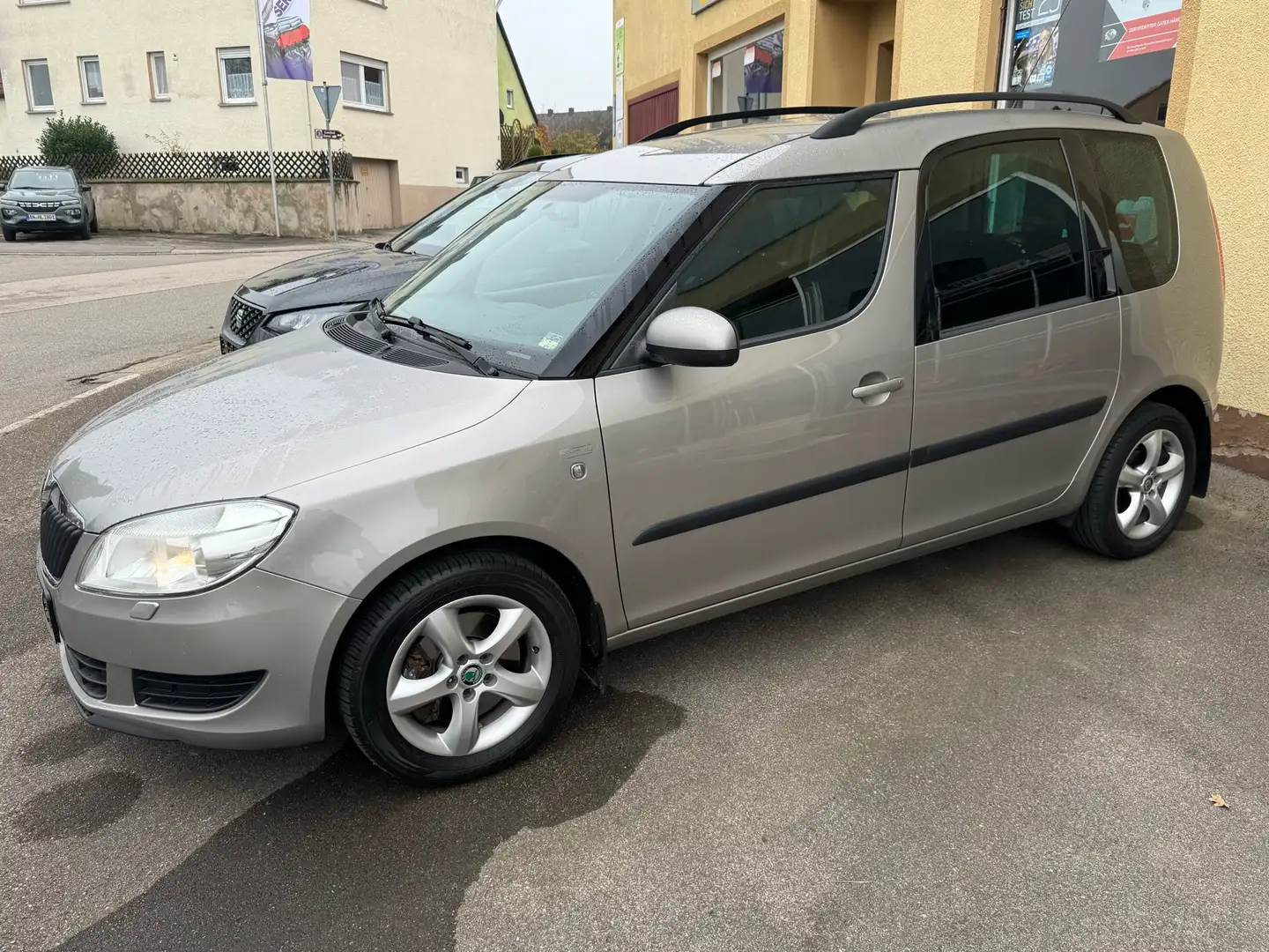 Skoda Roomster Family Silber - 1