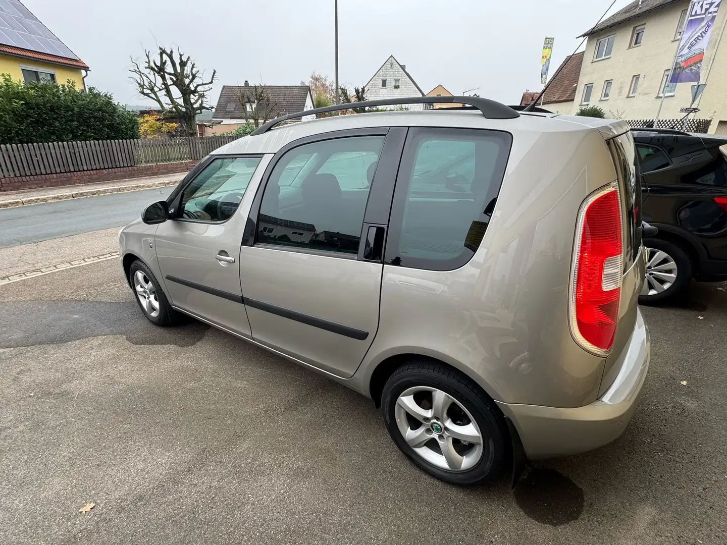 Skoda Roomster Family Silber - 2