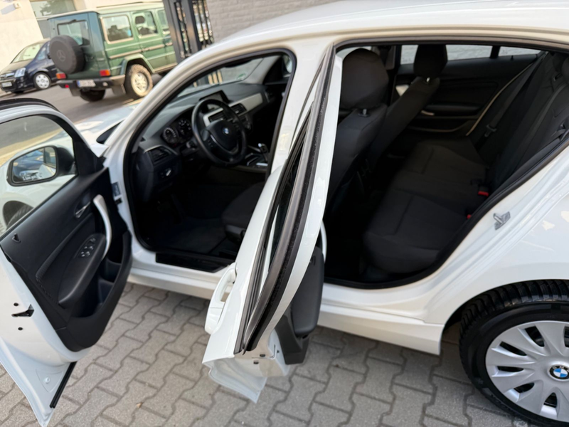 BMW 118 d Automatik LED MWST ausweisbar — photo 15