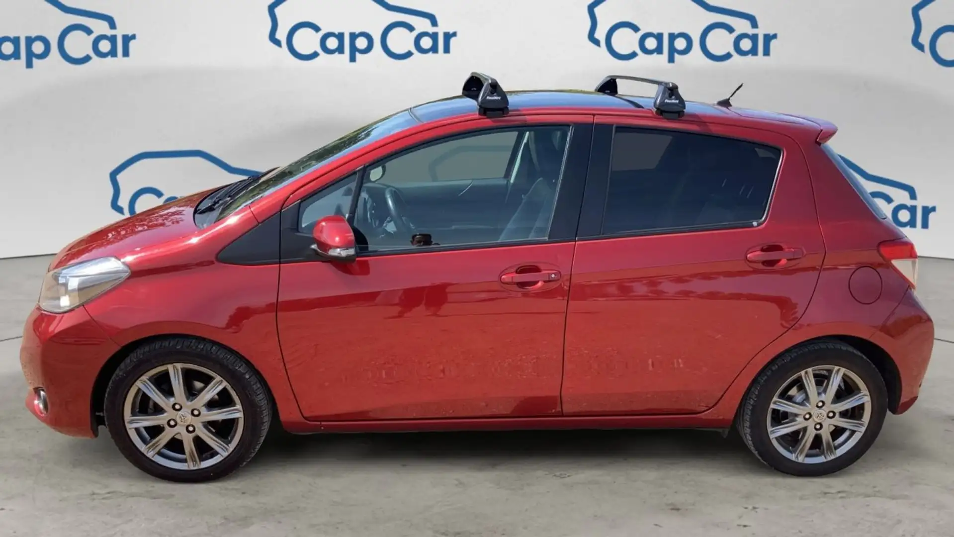 Toyota Yaris 1.33 VVTi 99 Multidrive S Design Rouge - 2