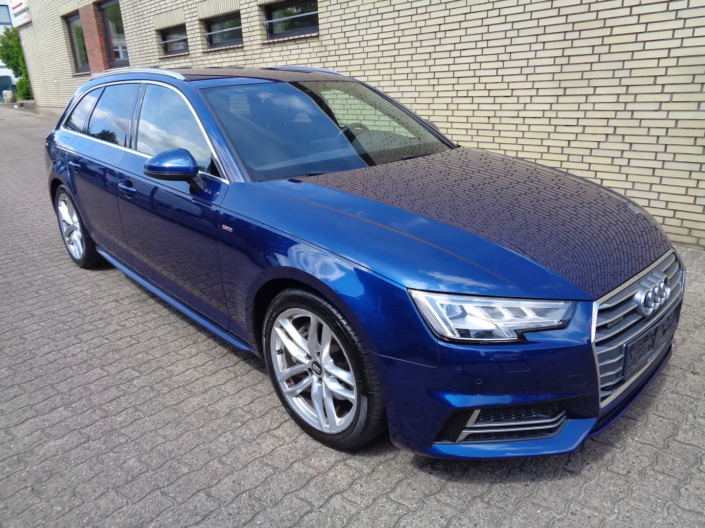 Audi A4 40 2.0 TDI quattro 3x S line Azul - 1