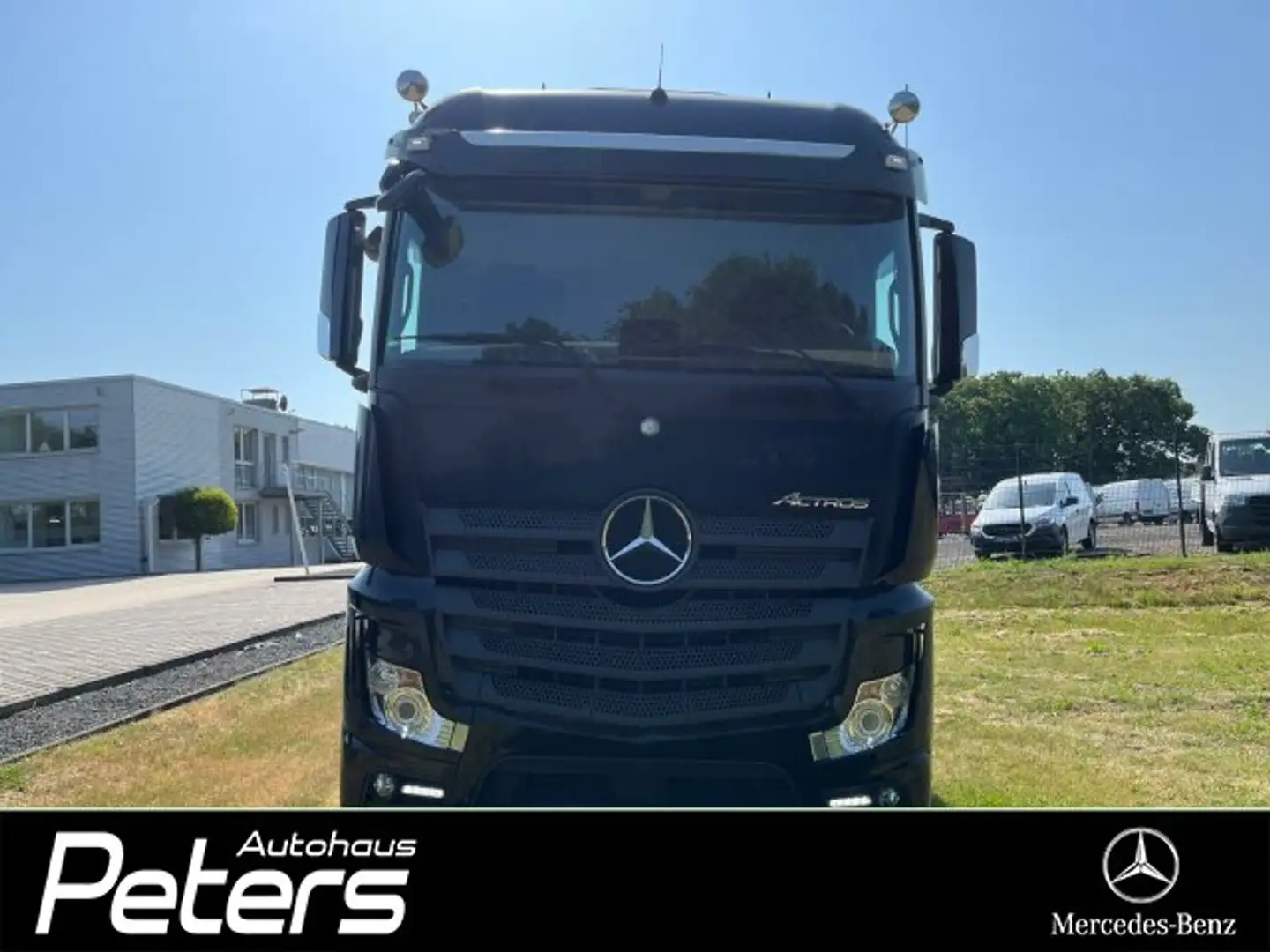 Mercedes-Benz Actros 2548L 6x2 StreamSpace Schwarz - 2