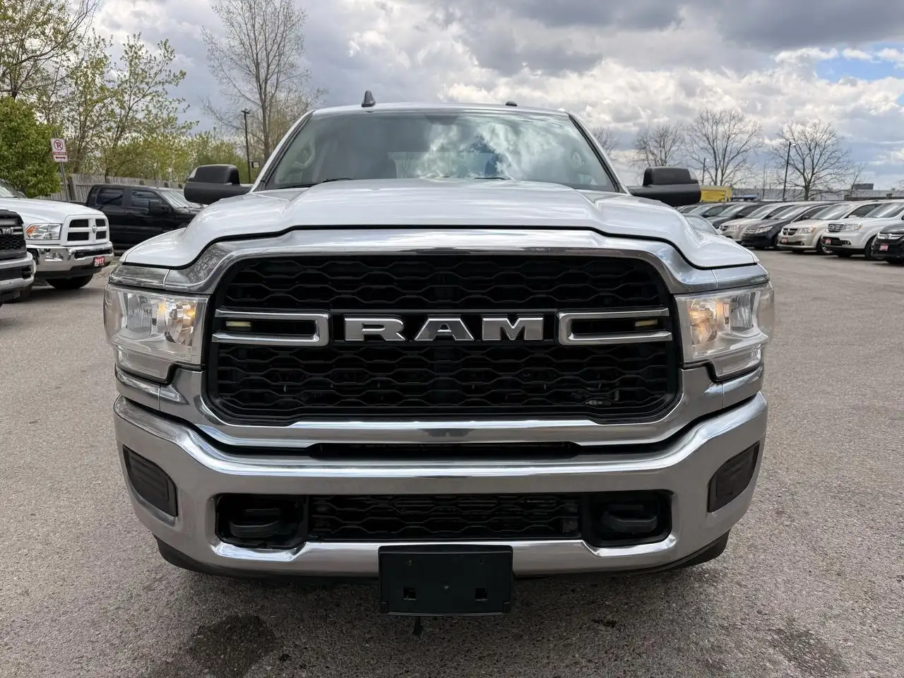 RAM 3500 снимка RAM 3500